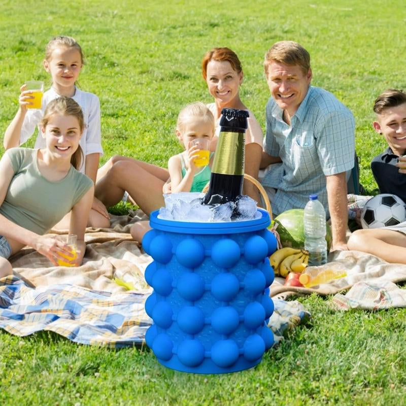The Mini Ice Cube Silicone Bucket Ice Mold and Storage Bin Large Flexible round Ice Cube Maker Portable for Frozen Whiskey Indoor Kitchen Utensils